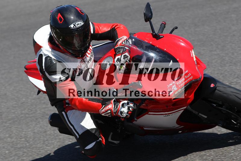 Archiv-2022/50 09.08.2022 MSS und TÖFF Track Day ADR/Gruppe gelb/team